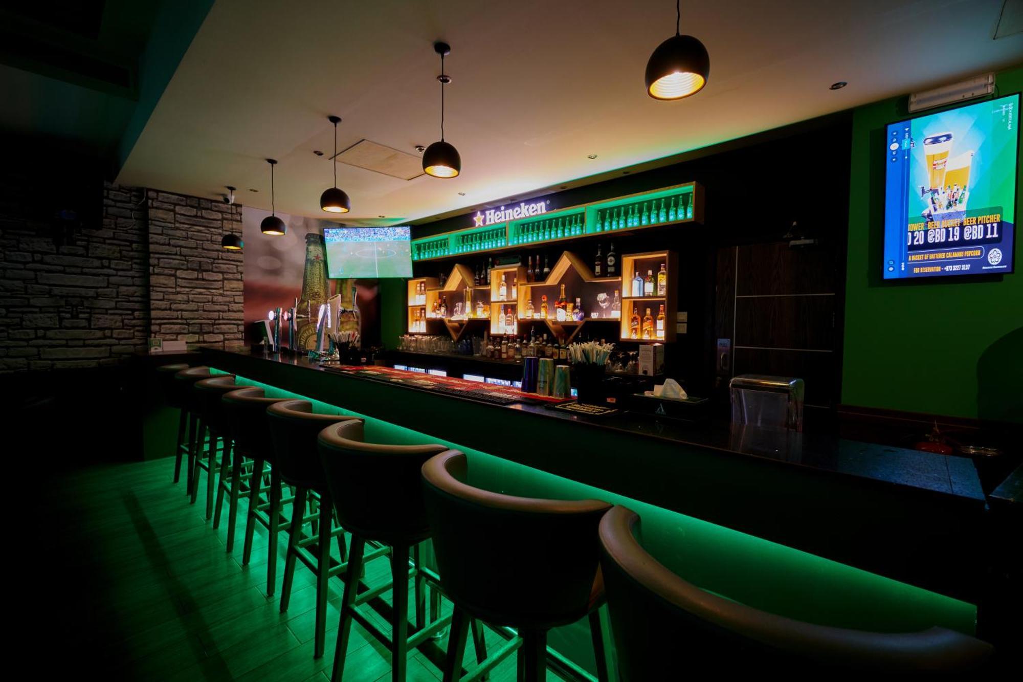מנאמה Arman Hotel Juffair Mall מראה חיצוני תמונה